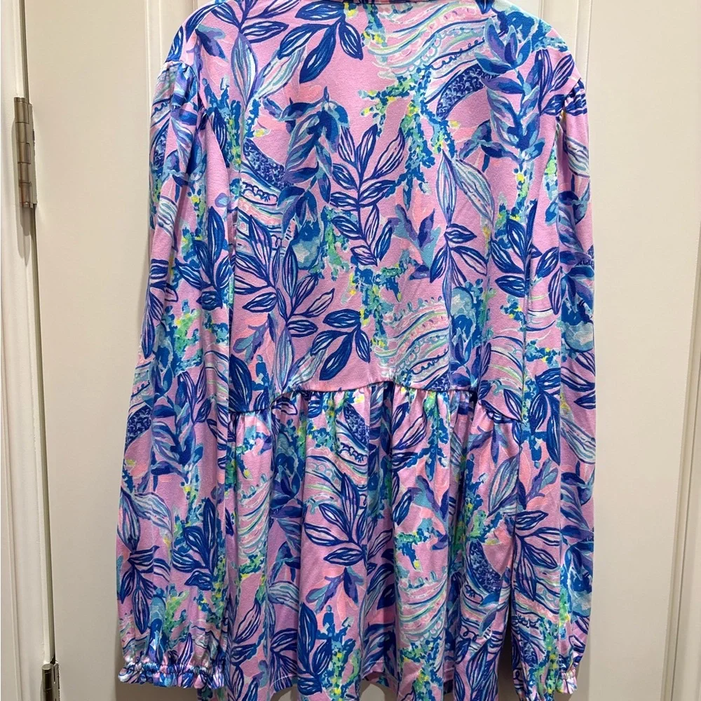 Lilly Pulitzer Women's Tunic in Pink and Blue Leaf Print - Picture 2 of 4